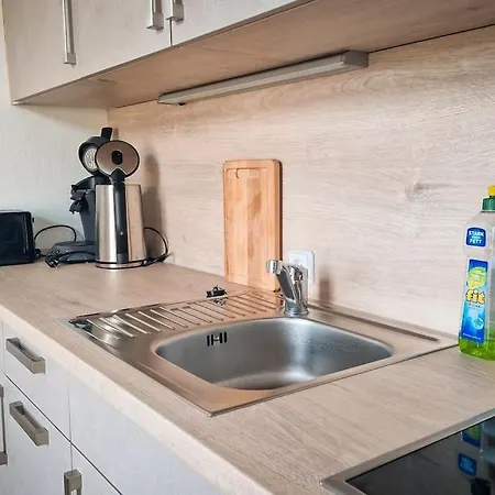 Monkey Magic Mansion 2 Bedroom Next To Tram And Apartment
